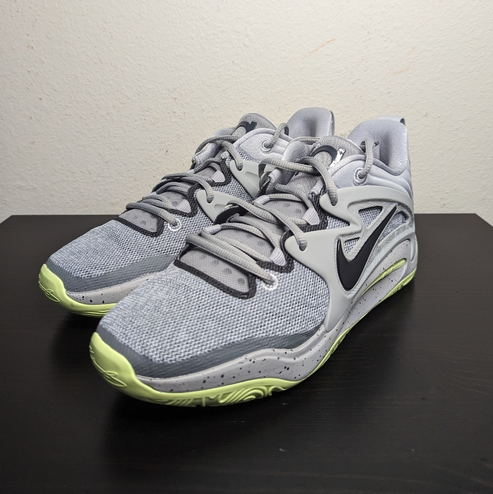 Nike KD15 TB Wolf Grey Basketball Shoes DO9826-001 Men's Sizes New
